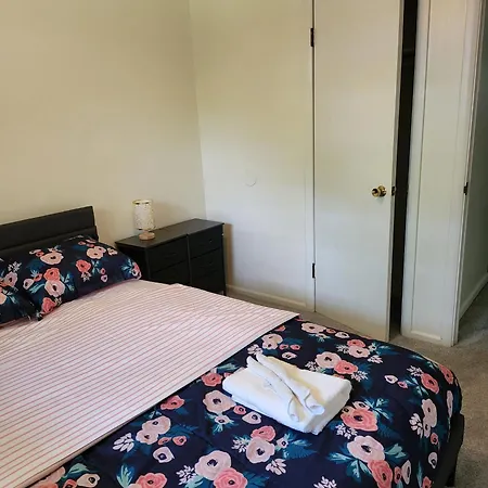 3 Bedrooms 2 Bathrooms, Free Driveway Parking, 2 Min To Ohio State Univrrsity, Ac, Free Wi-Fi, Washer And Dryer, Expocenter, Bus Stop, University Shuttle, Riverside Methodist Hospital Columbus Exterior photo